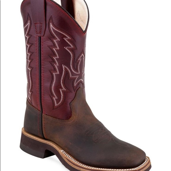 Boots - Picture 4 of 7